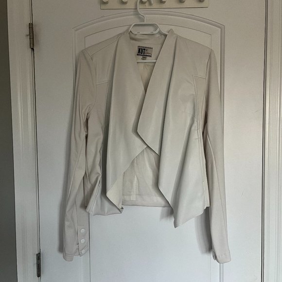White faux leather blazer - Picture 1 of 4